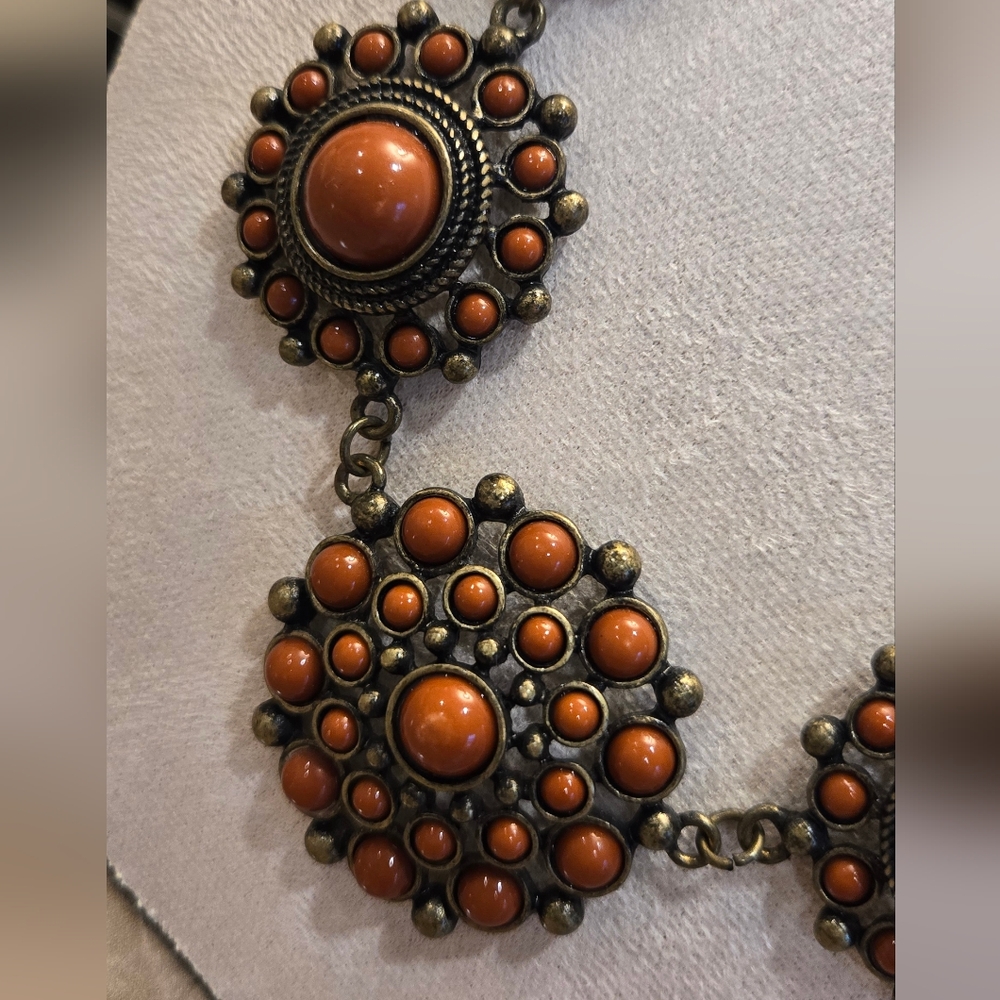 Fashion necklace ✨️ ✨️ - Picture 3 of 3